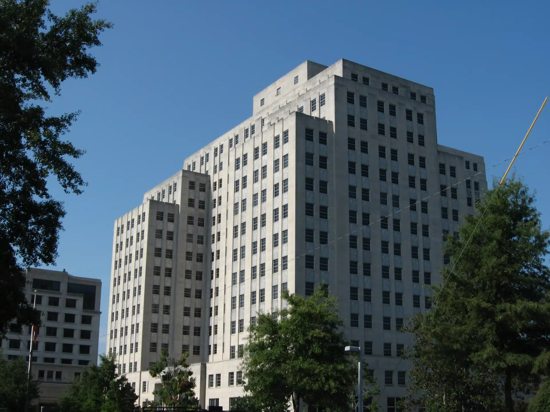 Woolfolk_State_Office_Building,_Jackson,_MS_(1)